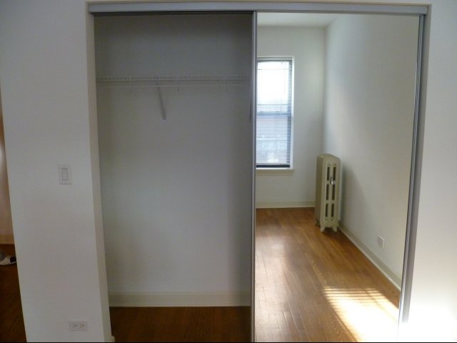 5326-5336 S Greenwood Avenue Image 11