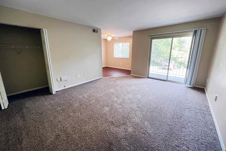 Sharondale Woods Apartments Image 66