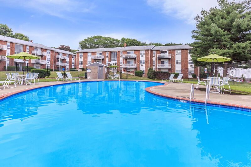 Parkview Apartments Image 3