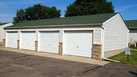 Bungalows of Champlin Image 3
