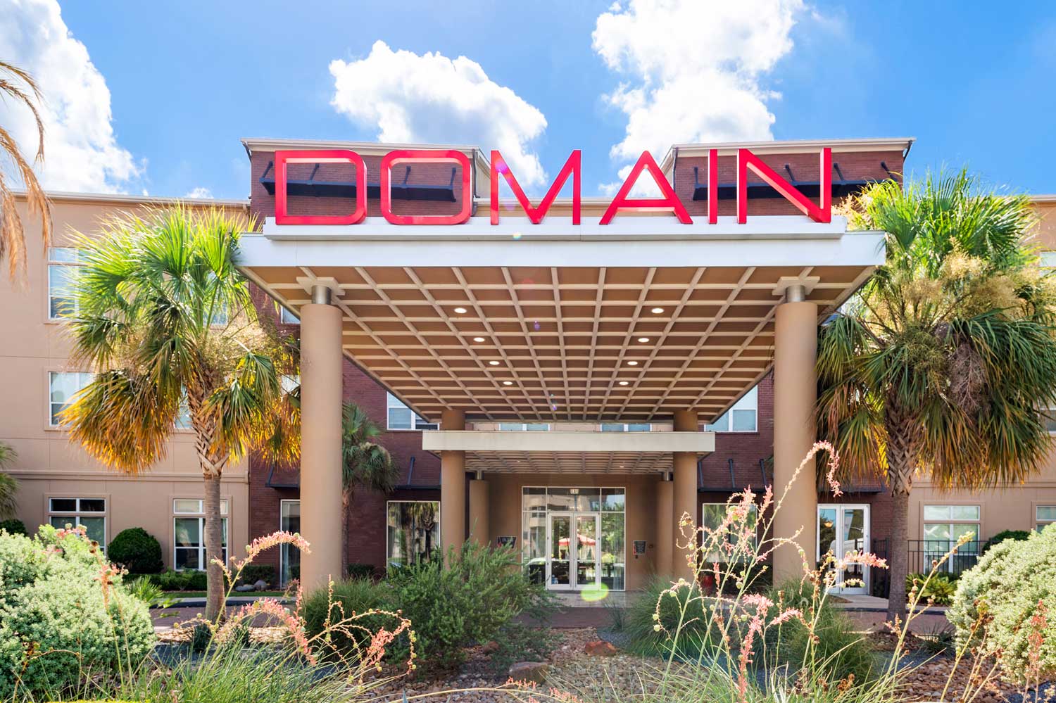 Domain on the Parkway Image 1