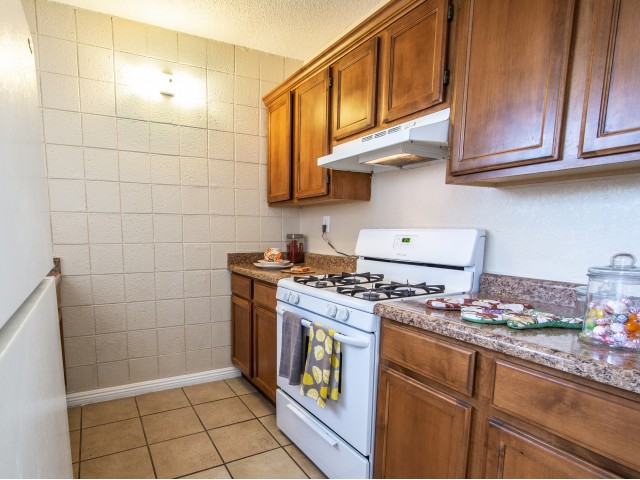 La Mirada Apartments Image 3