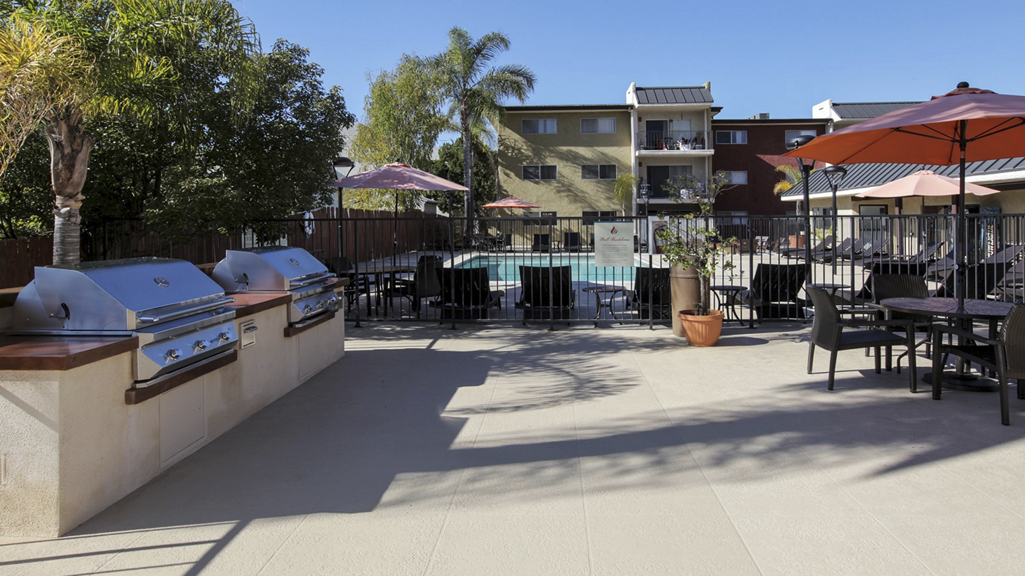 Villas of Pasadena Apartment Homes Image 3