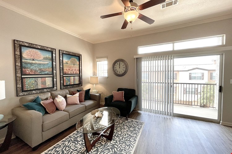 The Abbey at Stone Oak Image 5