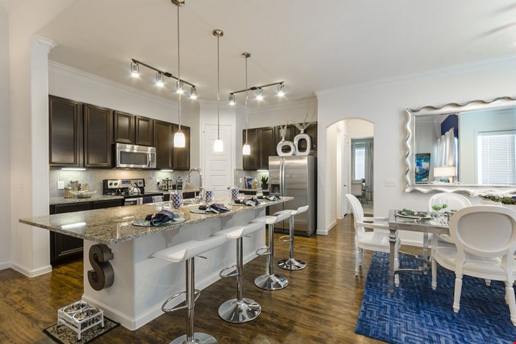 Villages 3Eighty Image 8