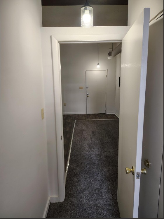 Marlboro Classic Apt & Redwood Square Image 171