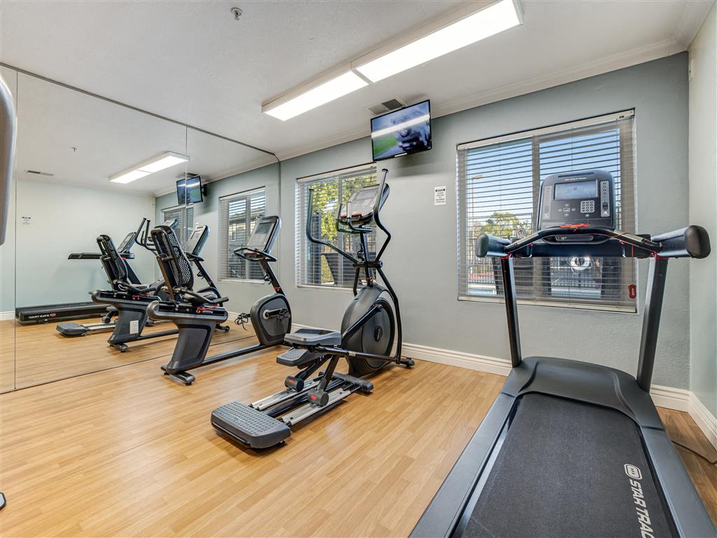 Sandpiper Village Apartment Homes Image 5