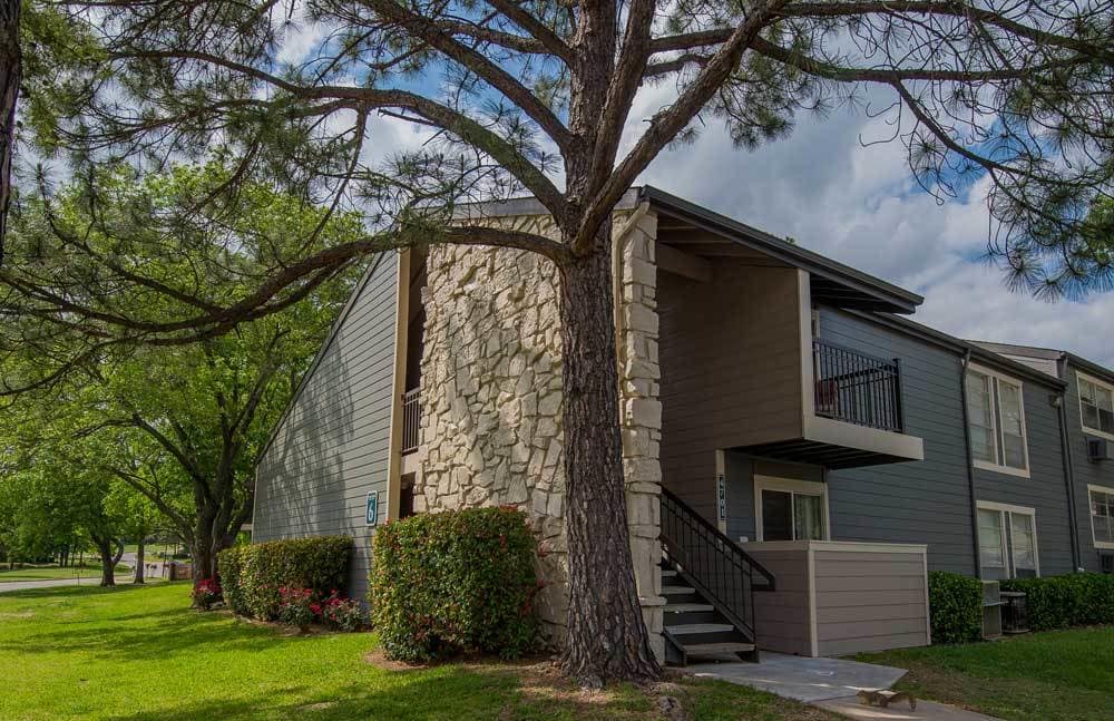 Country Hollow Image 5