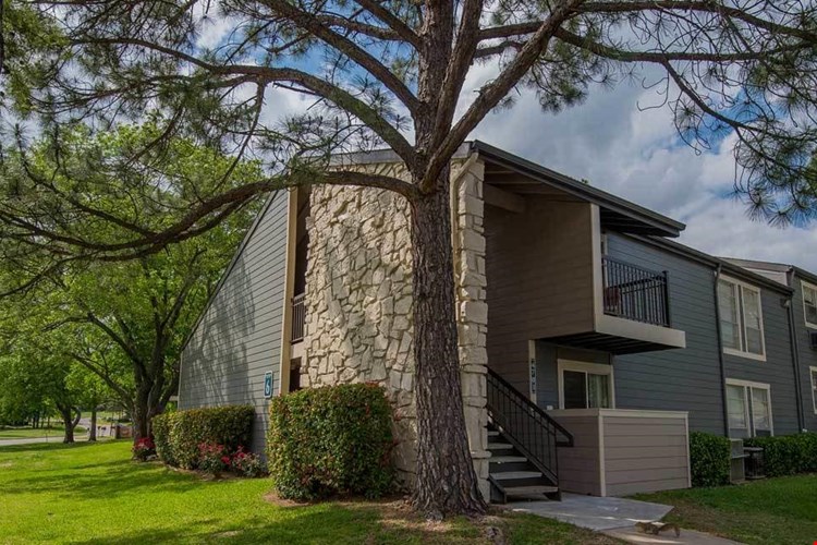 Country Hollow Image 5