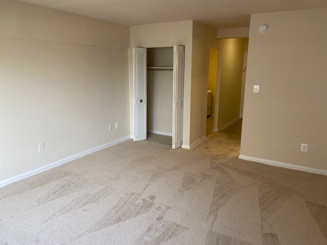 Silver Spring Towers Image 19
