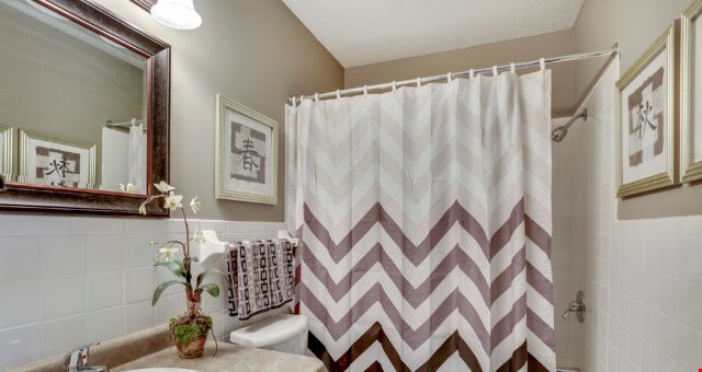 Valley Manor Image 5