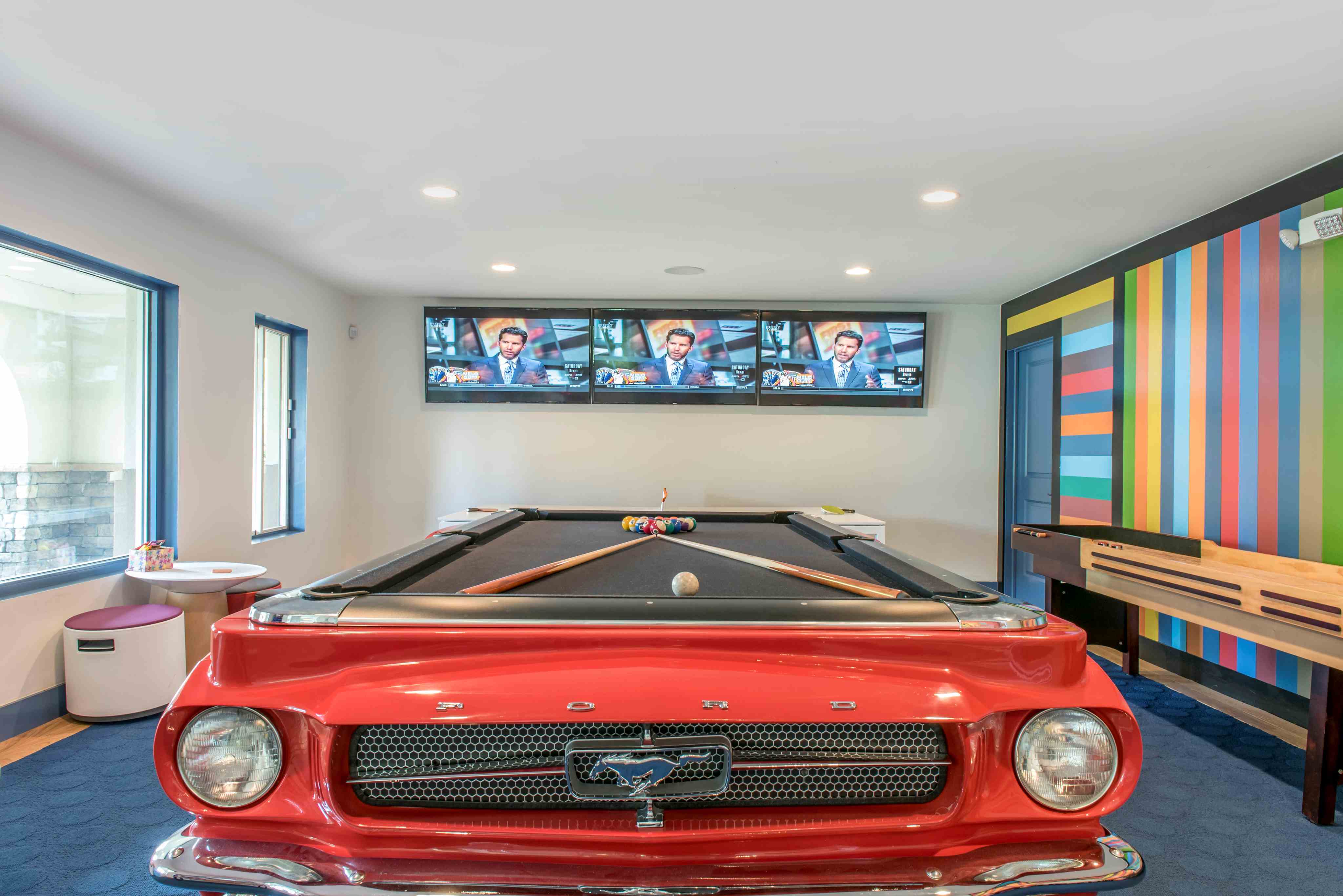 Runaway Bay Apartments Image 12