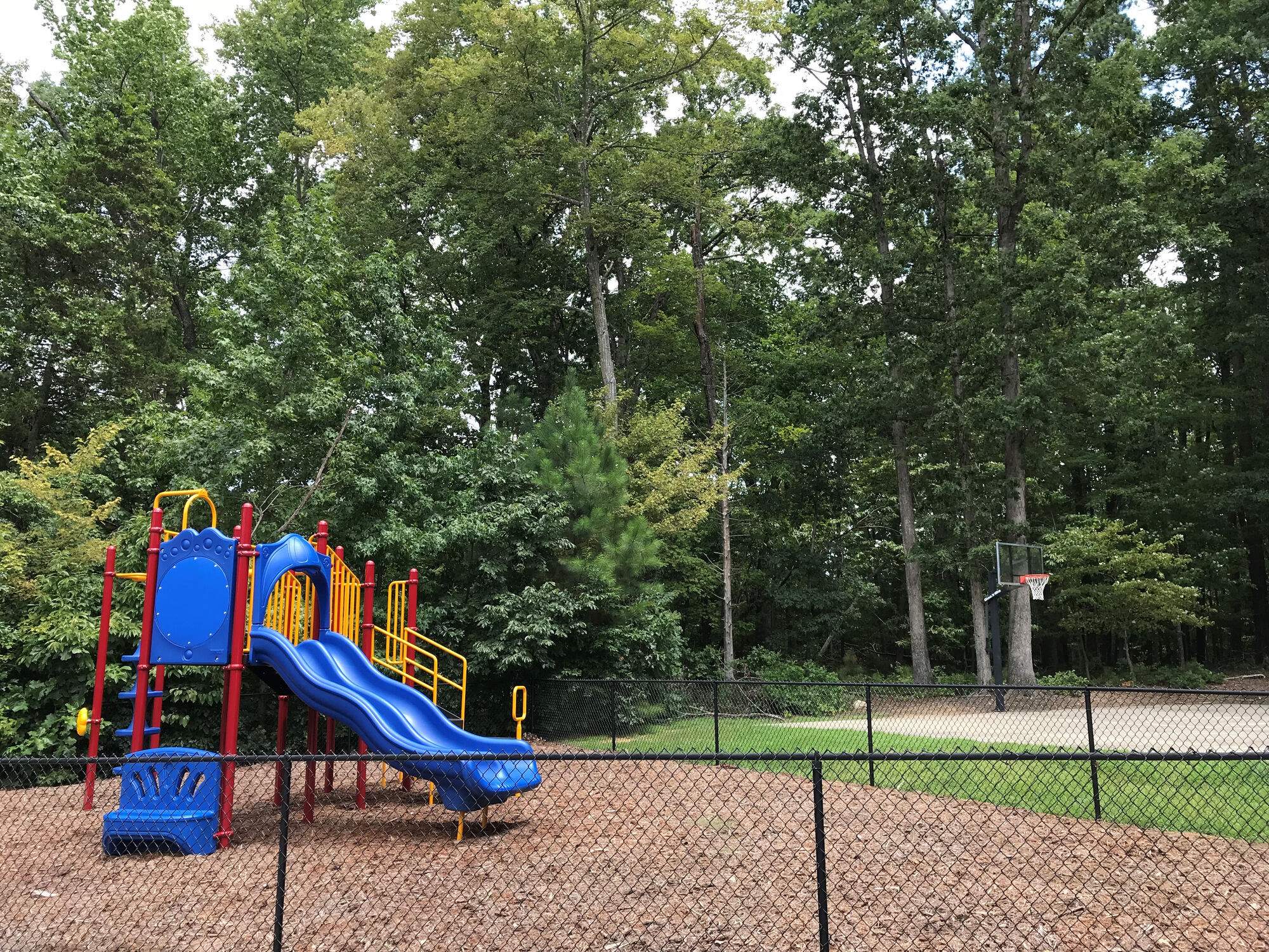 Chapel Hill North Image 7