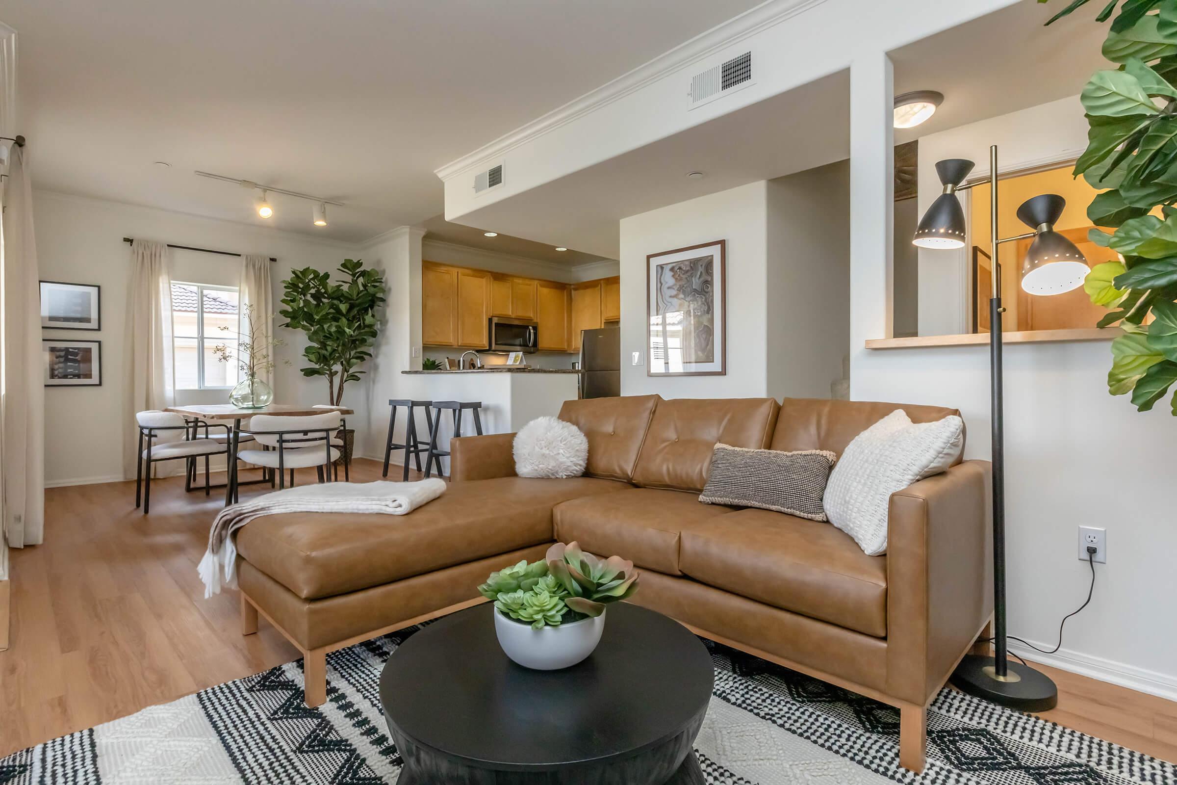 Colony Townhomes Image 4