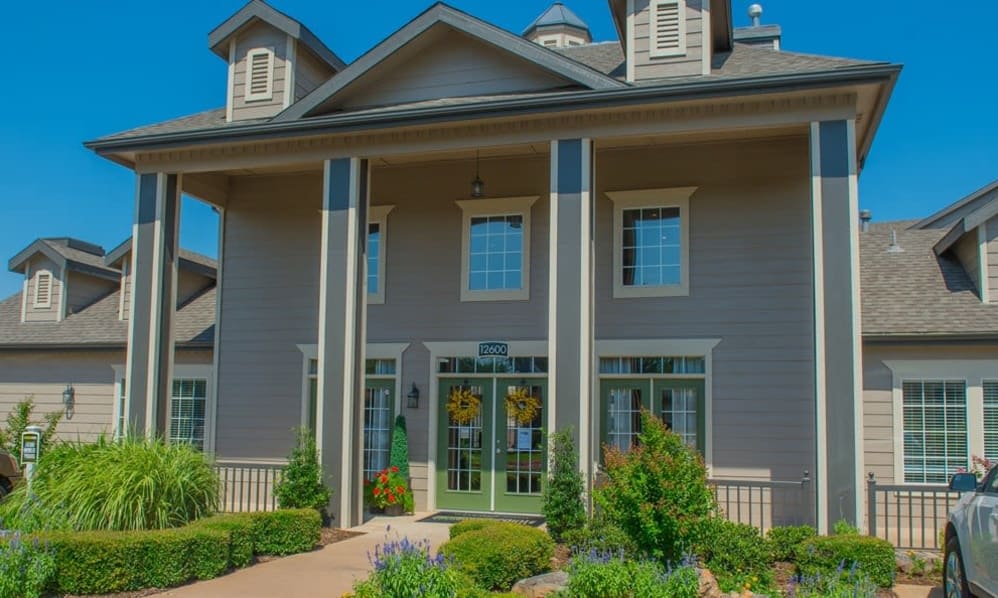 Crown Pointe Image 9