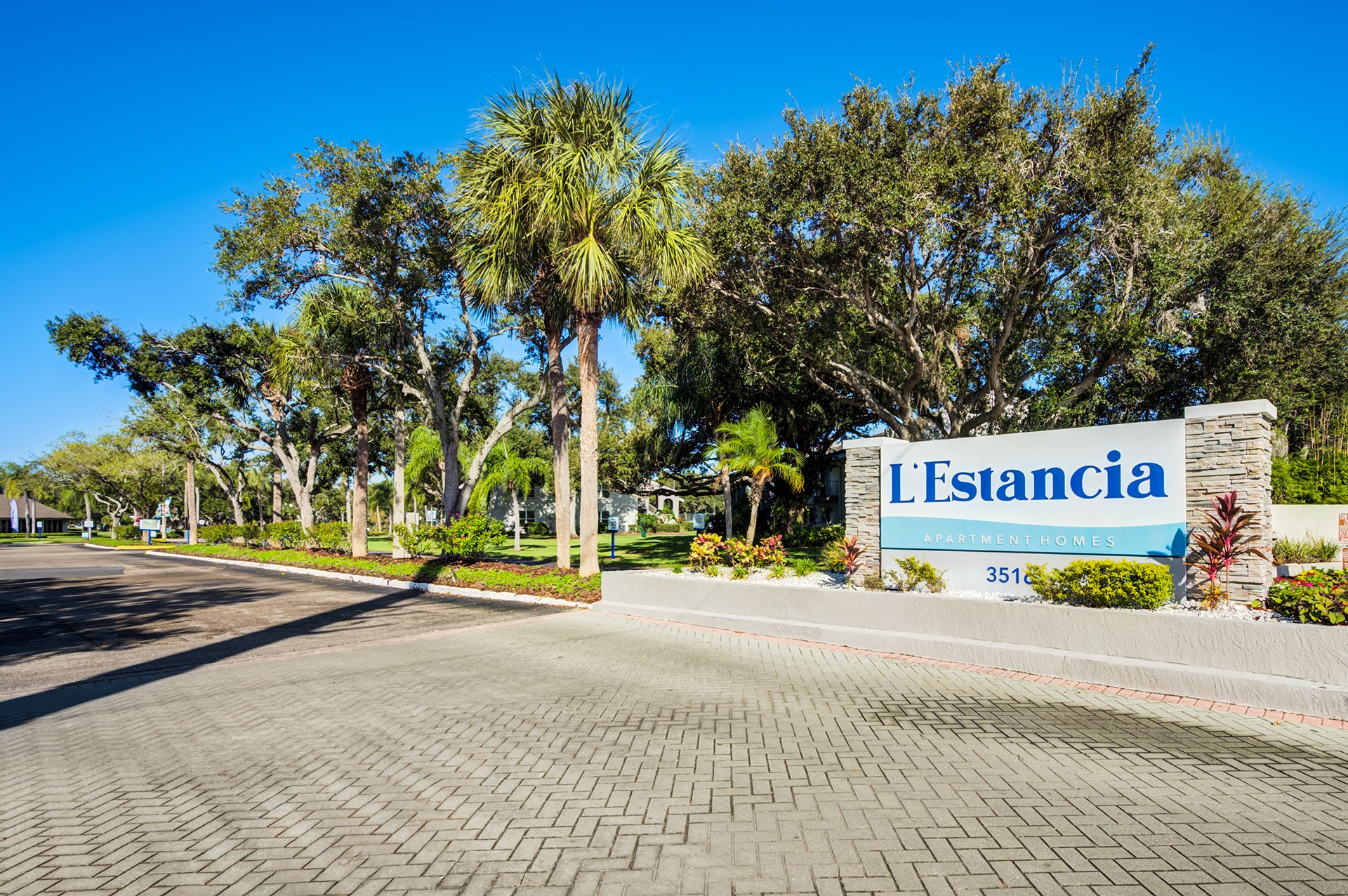L'Estancia Apartment Homes Image 31