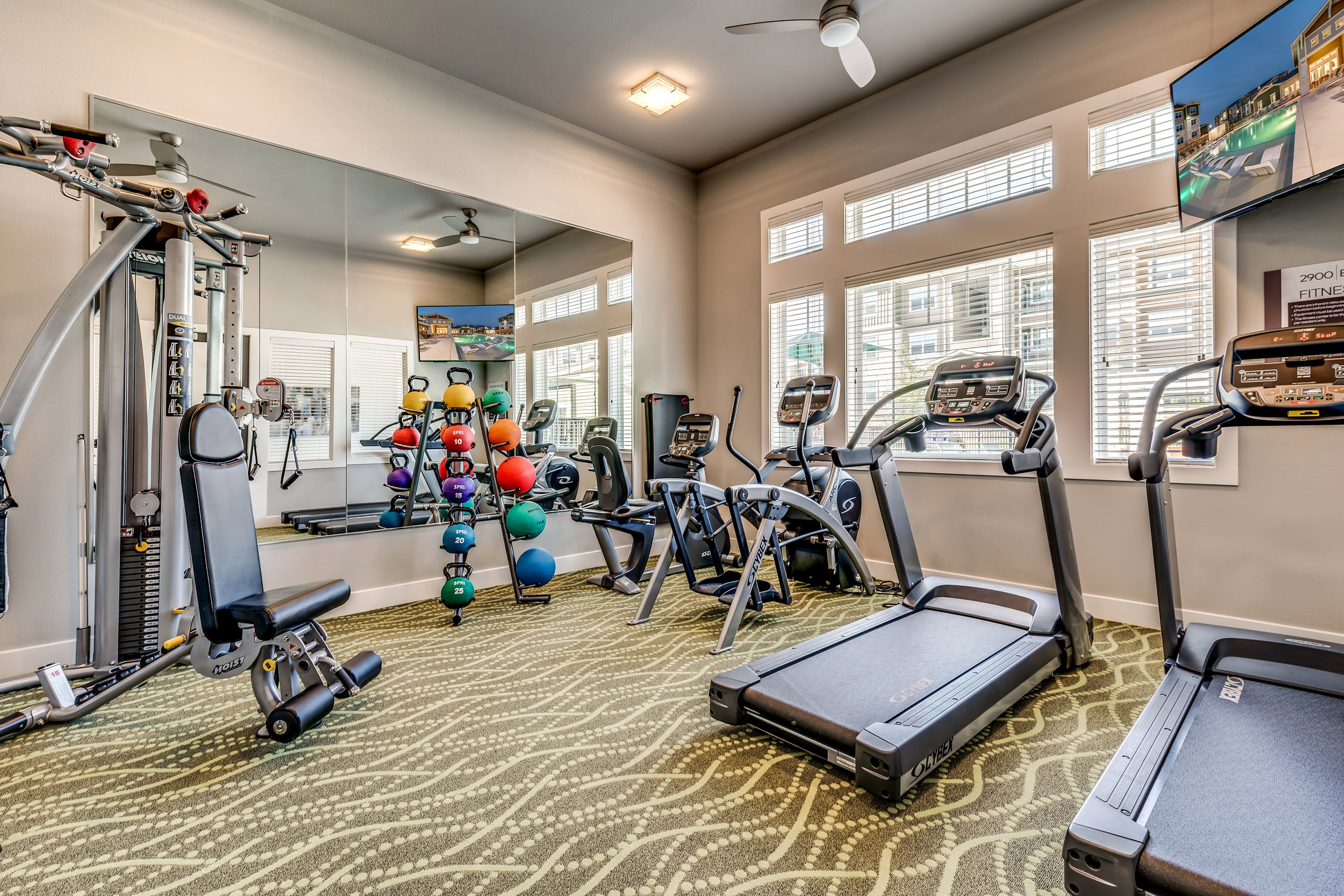 2900 Broadmoor Image 9