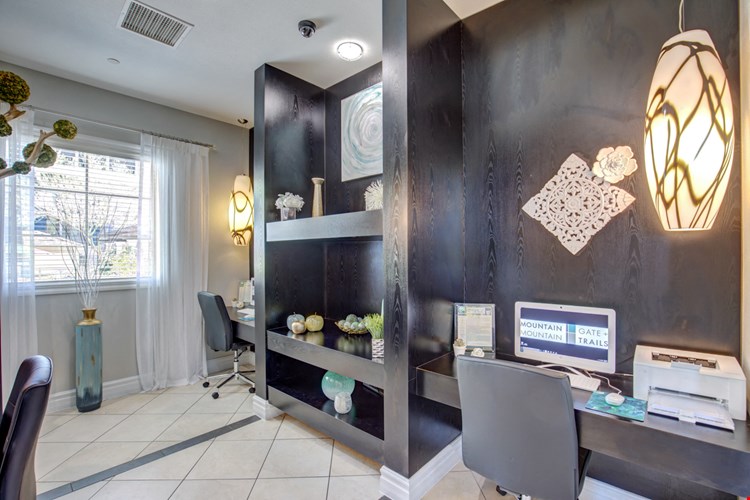 Mountain Gate Image 21