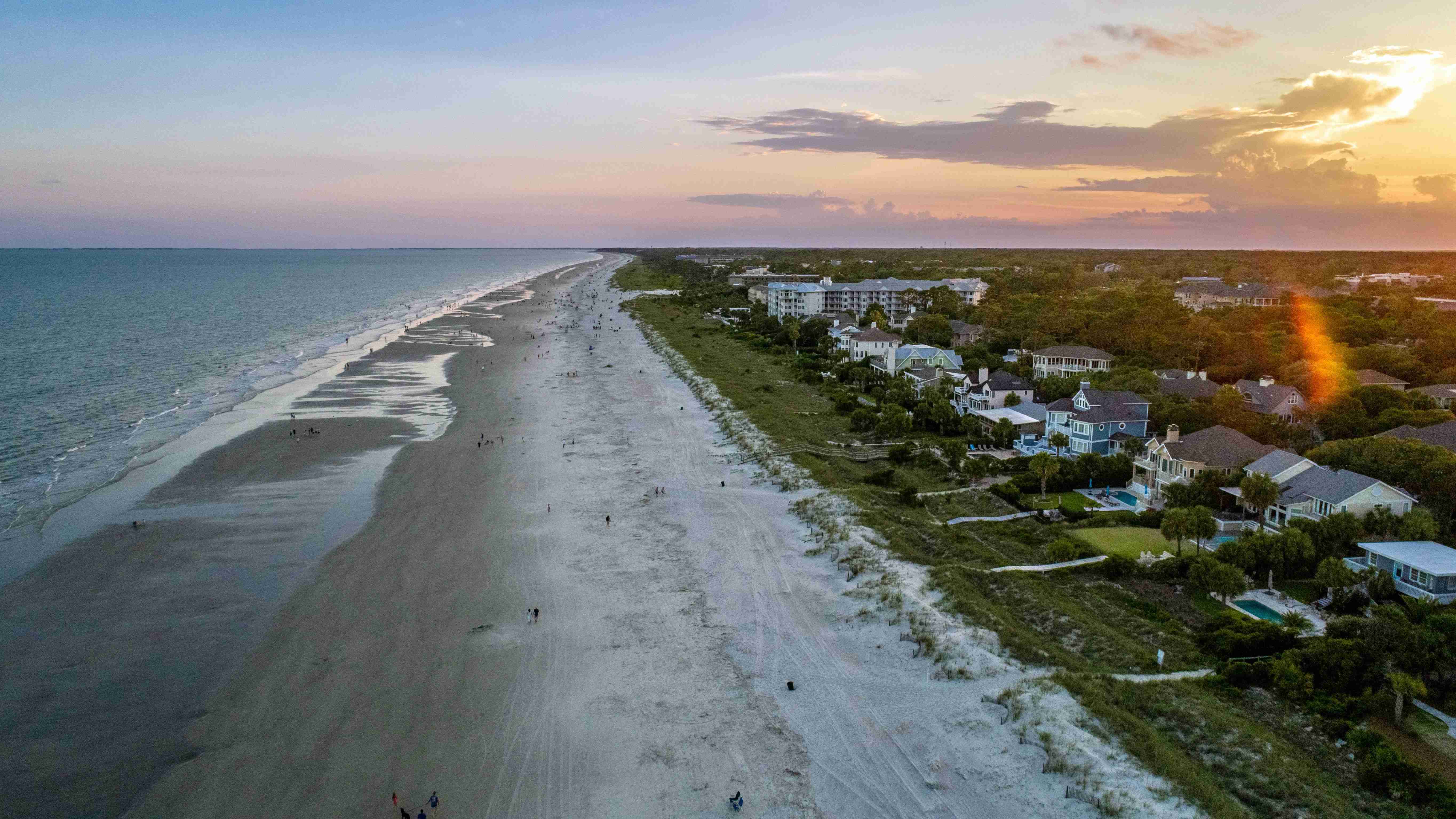 Join the locals to stroll along the serene Hilton Head beaches and savor the stunning sunsets.