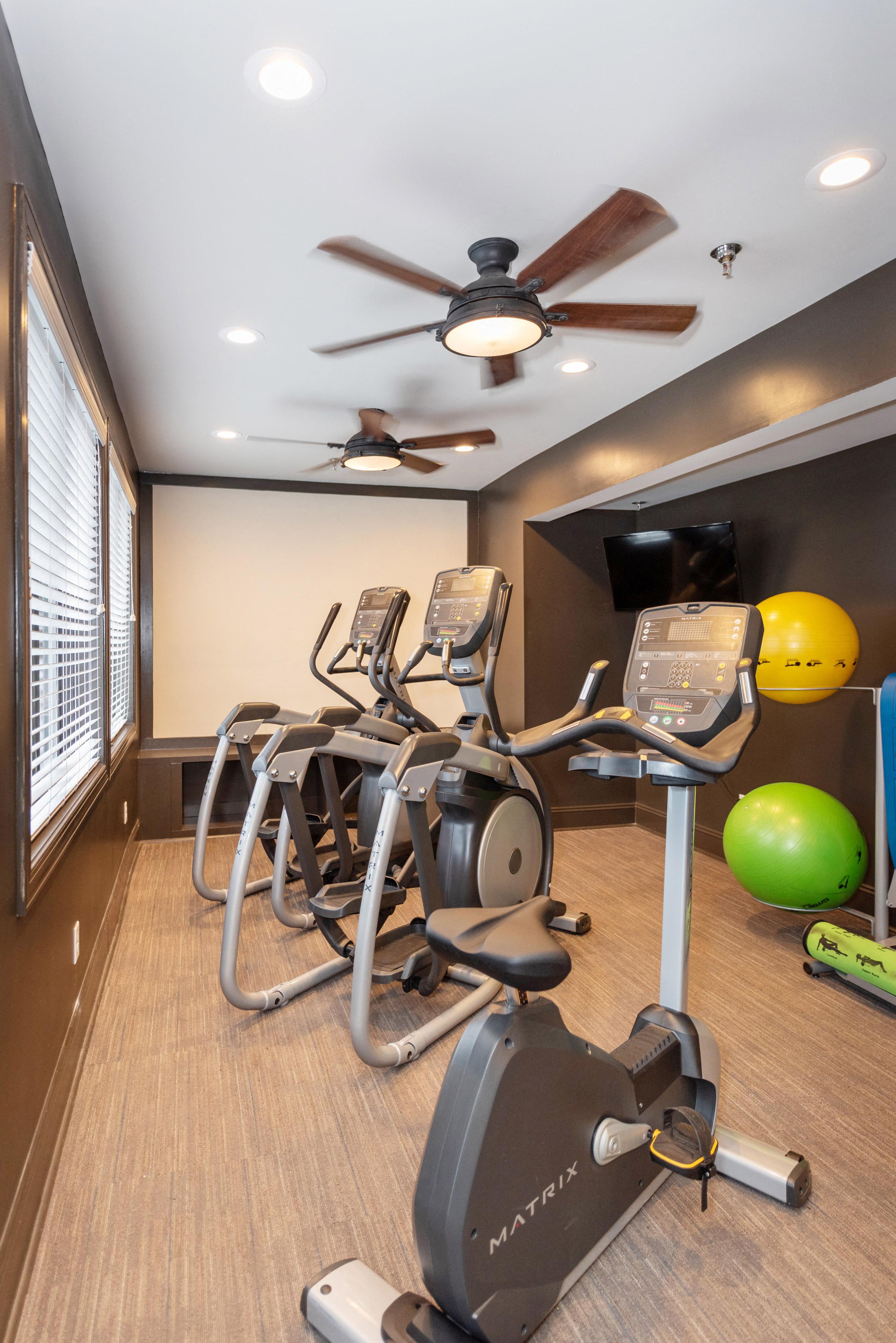 Wilde Lake Apartments Image 10