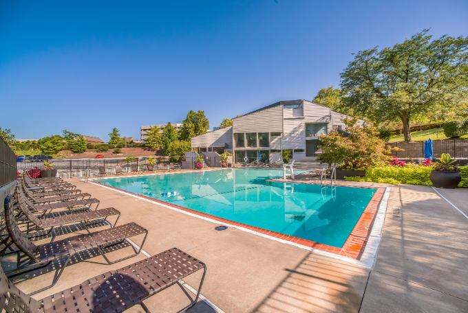 Waterfront Crossing Image 2