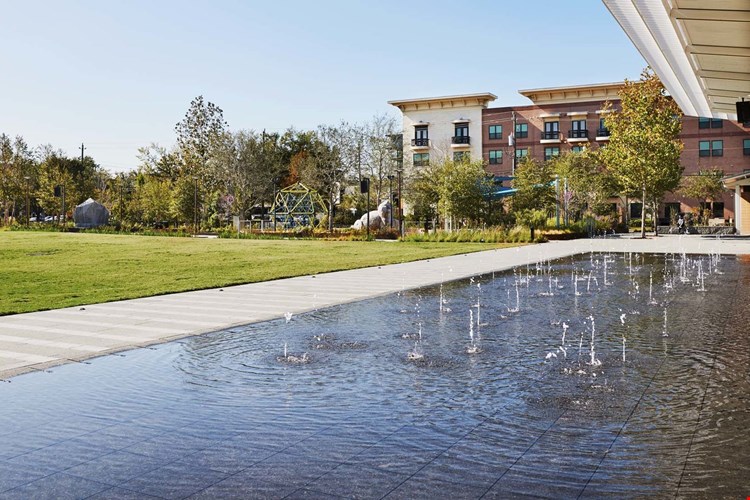 Camden Travis Street Image 28