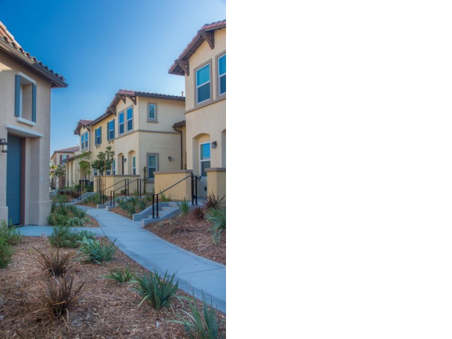 CasaLago Eastlake Image 2