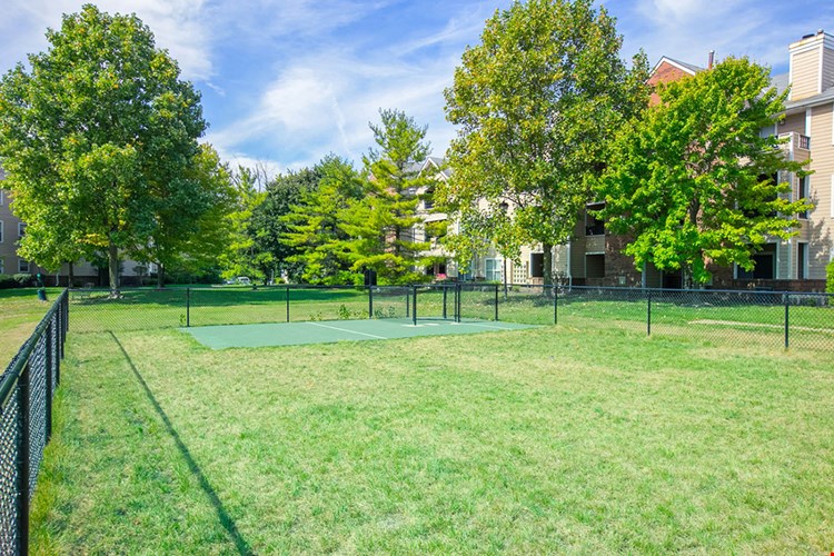 Saw Mill Village Apartments Image 35