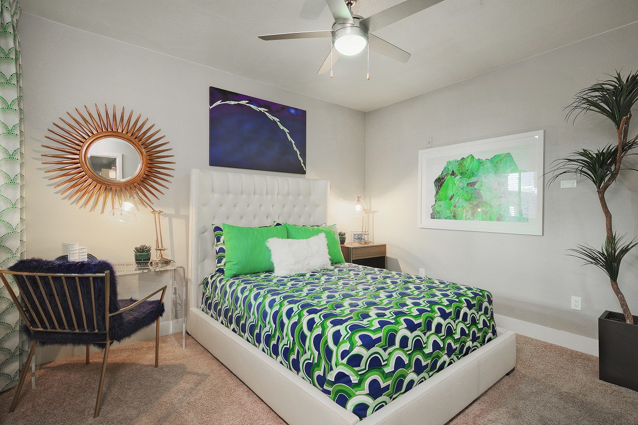 Peoria, AZ Enclave at Arrowhead lake bedroom