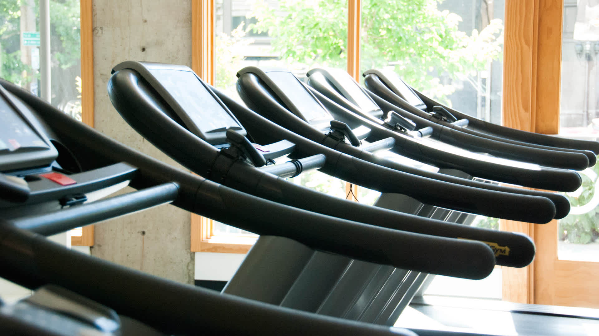 Chloe on Union Image 40