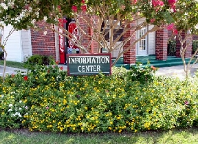 Rustic Oaks Apartments Image 2