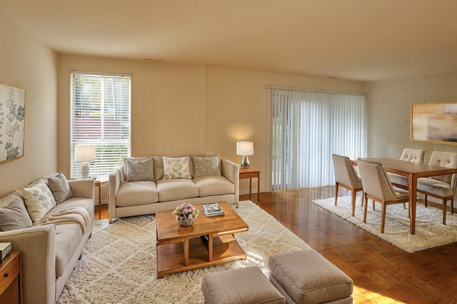 TOWNE CREST APARTMENTS Image 24