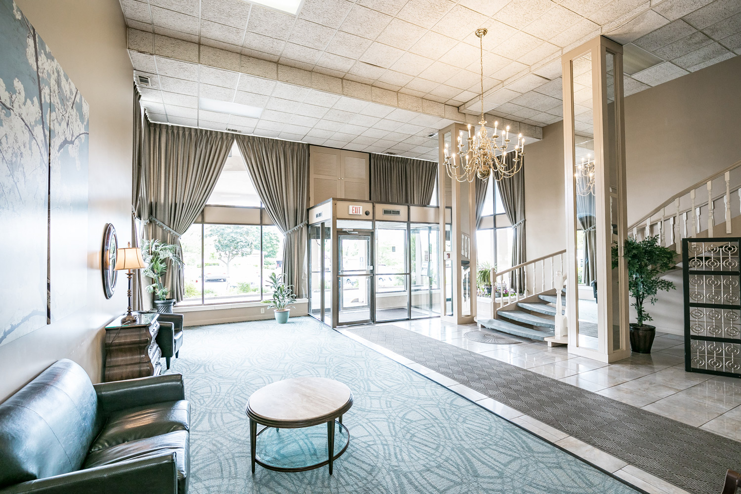 Regency Apartments Image 6