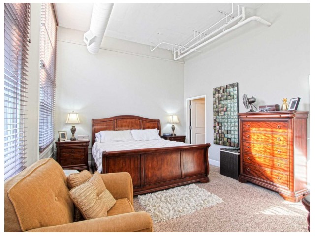 Residences at South High Image 8