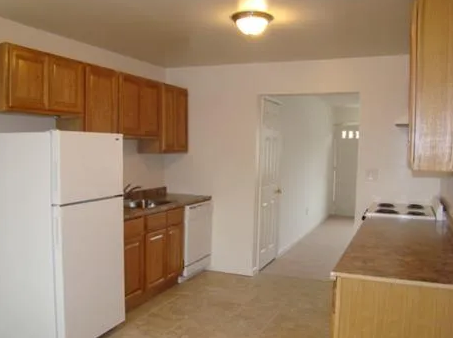 Haddon Court Apartments Image 2