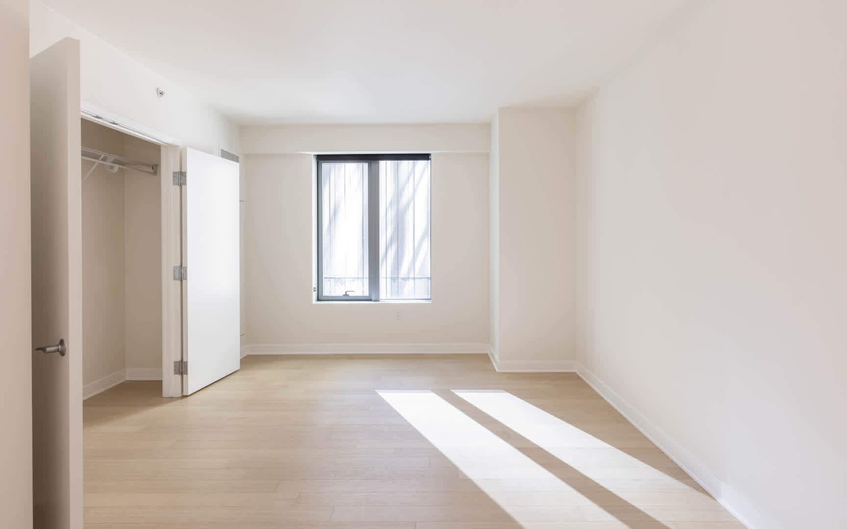 340 Fremont Image 47