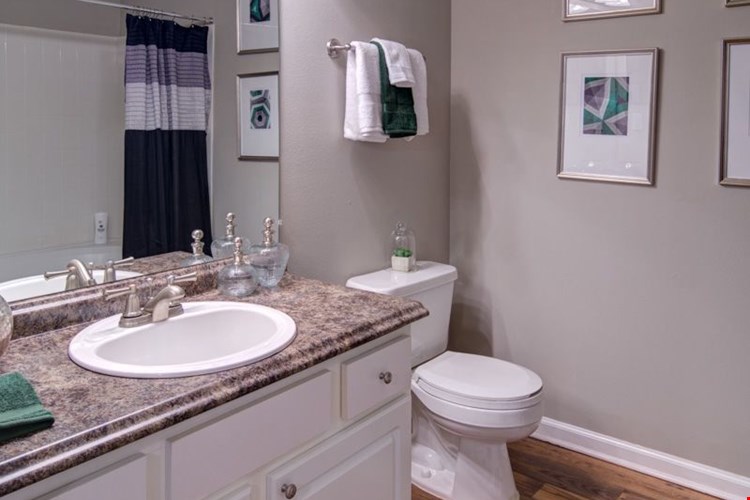 Huntington Chase Image 13