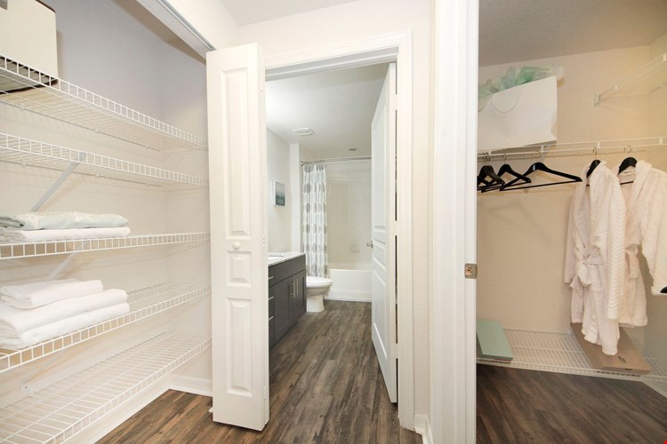 Barcelona Jupiter Image 6