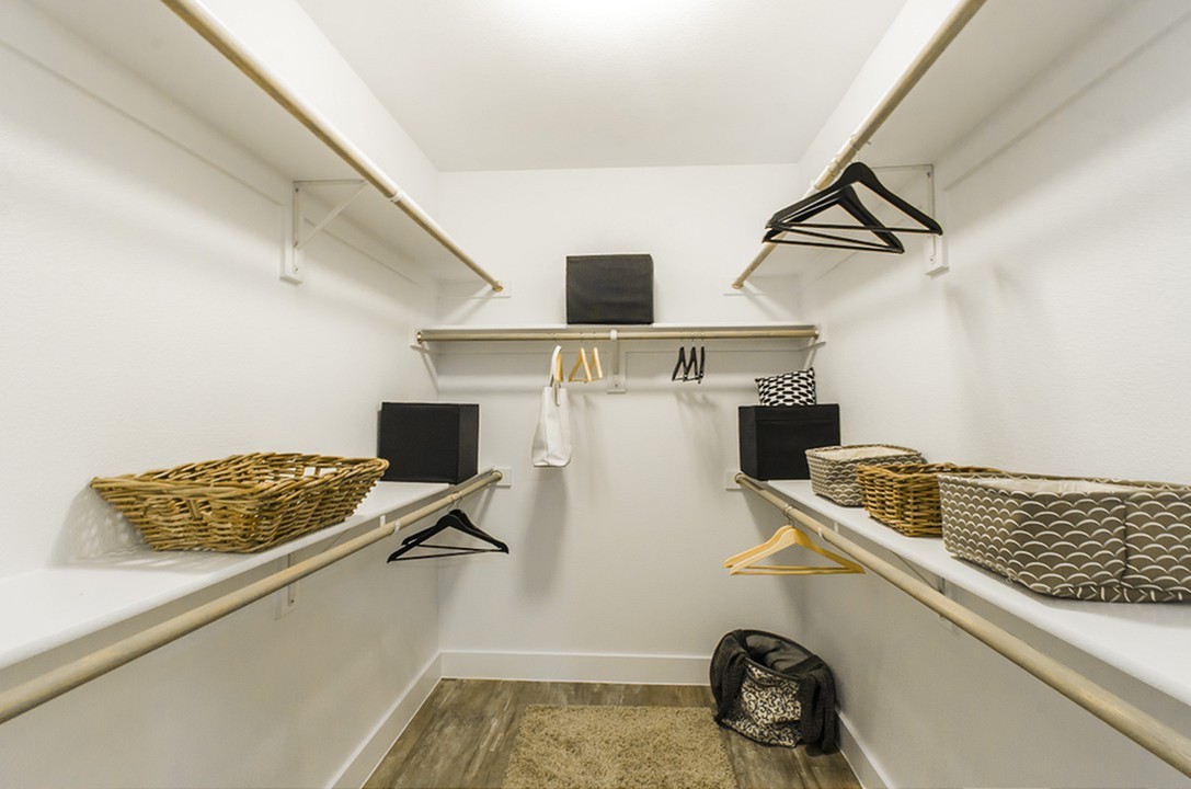 The Towers Woodland Image 44