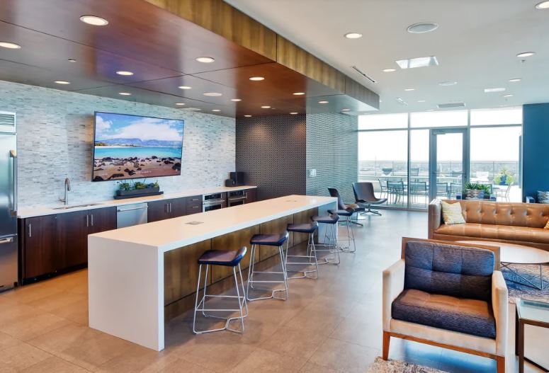 Two Twelve Clayton Image 15