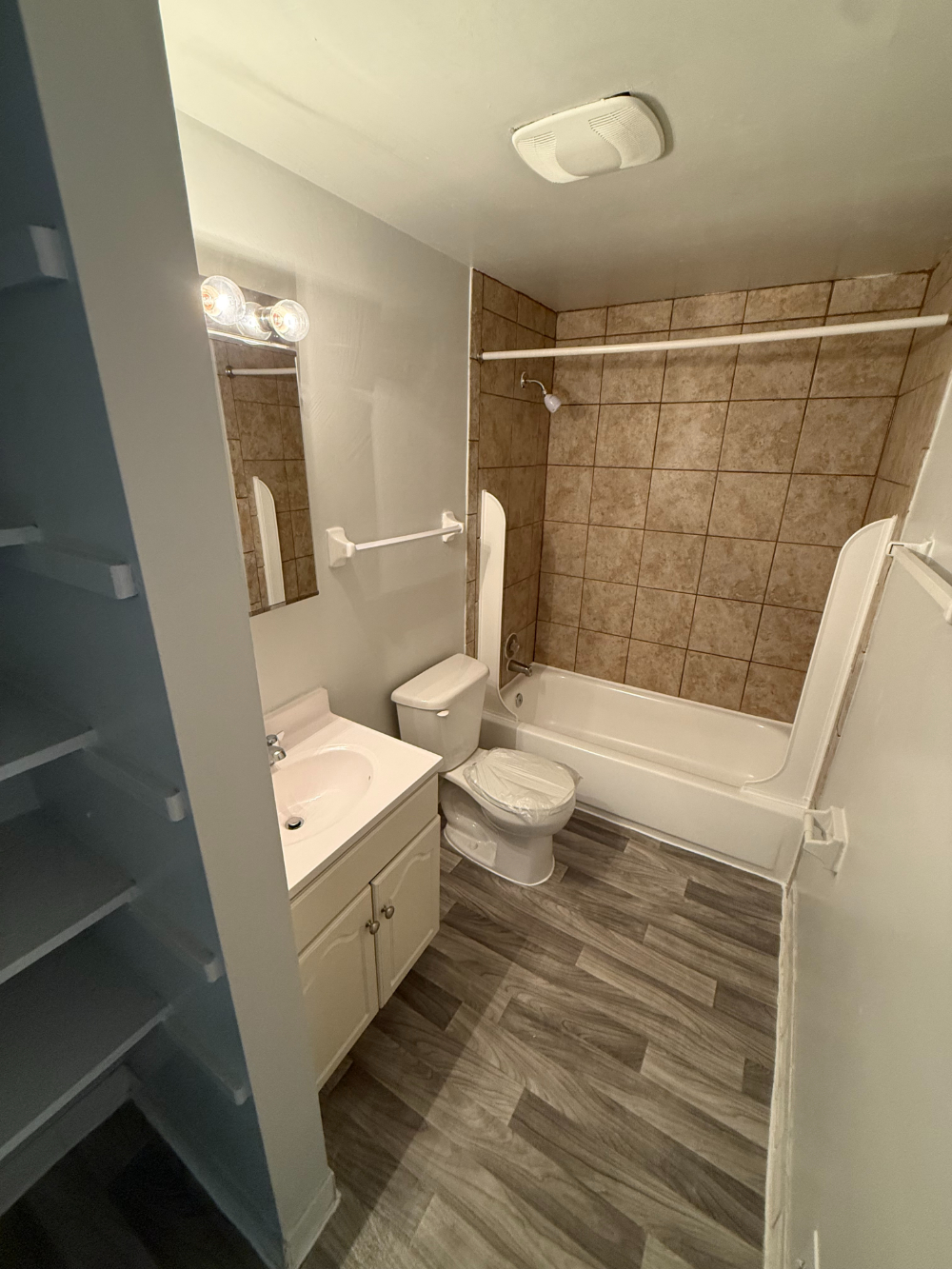 Longview Image 205