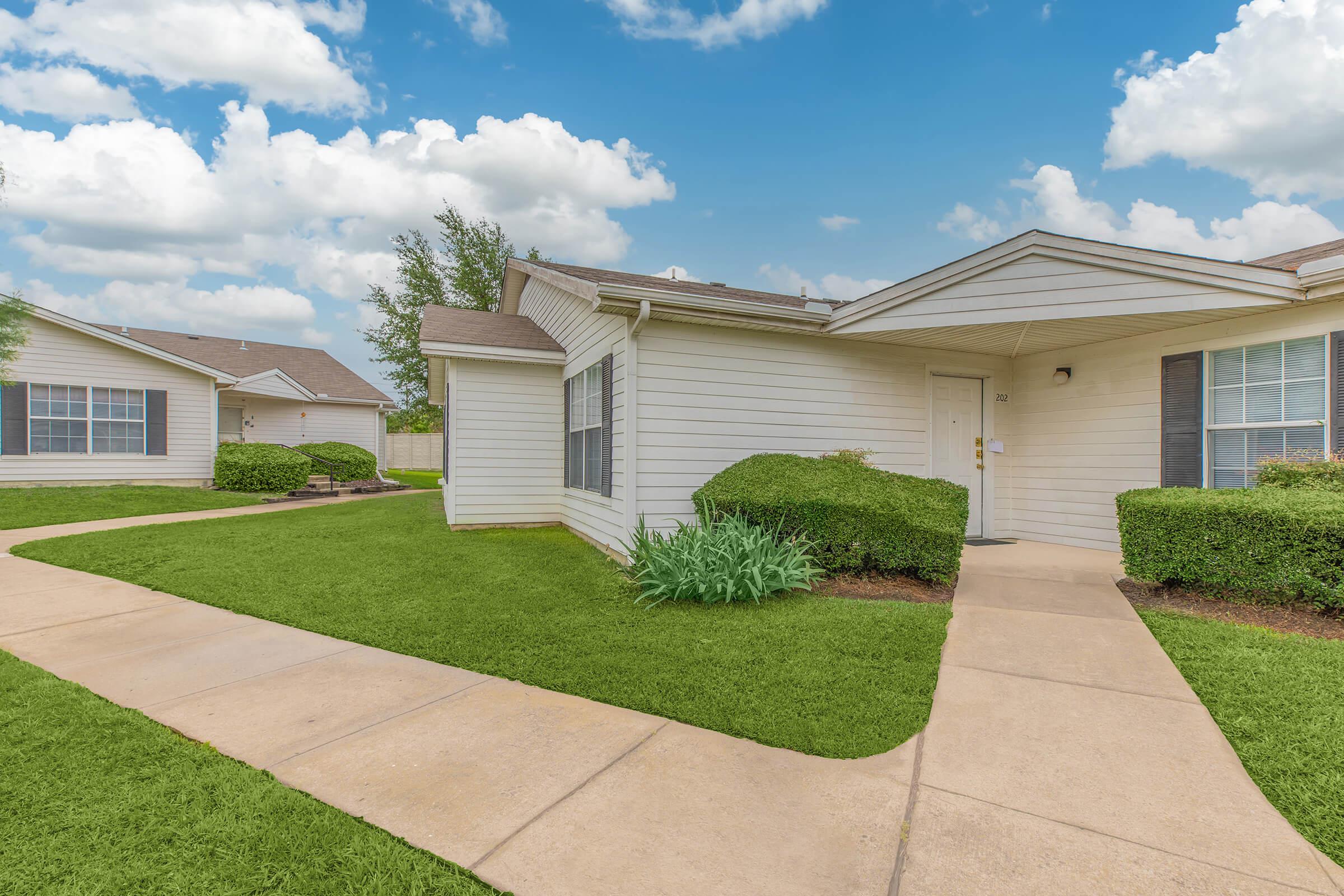 Villas of Hickory Estates Image 2