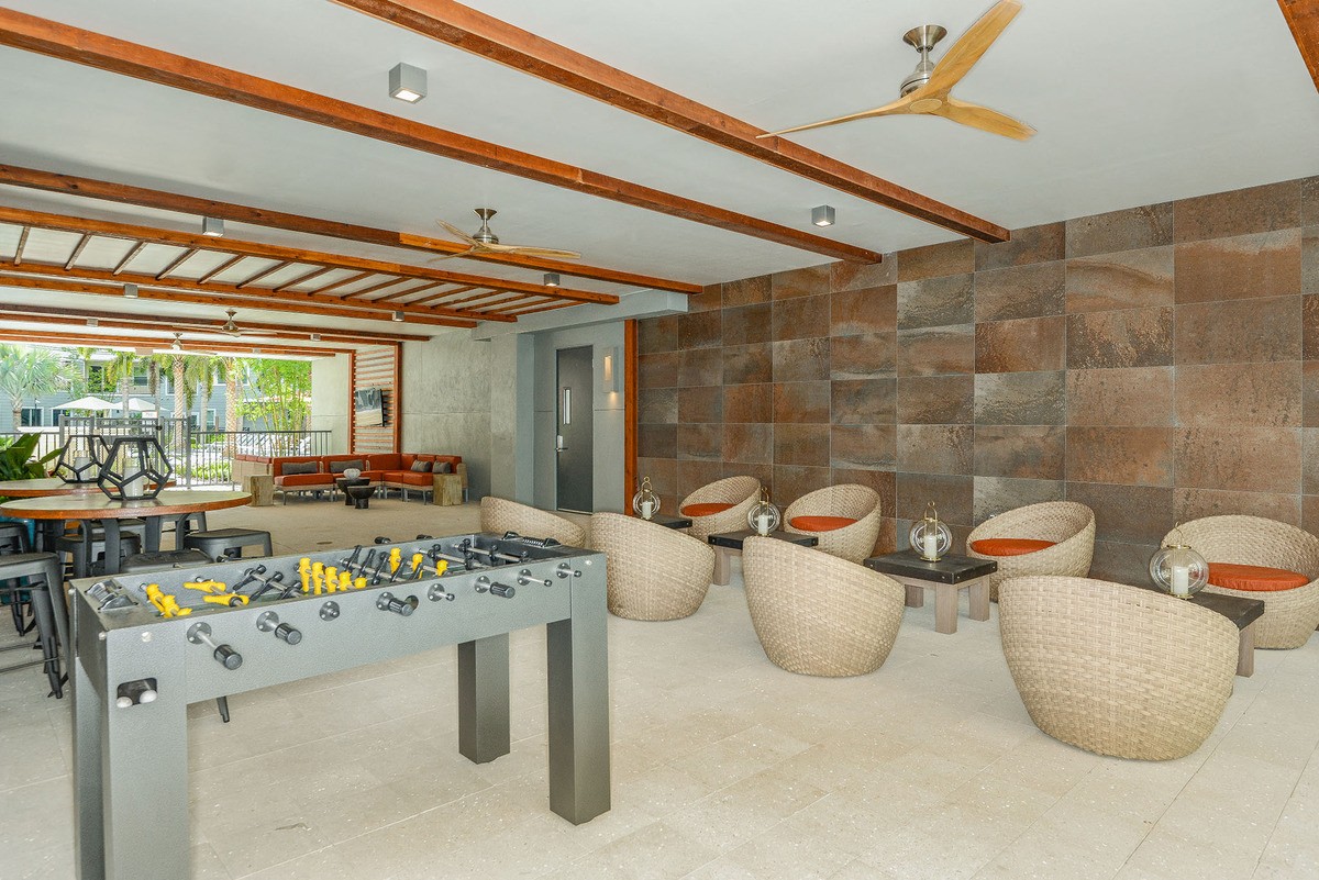 Grady Square Image 27