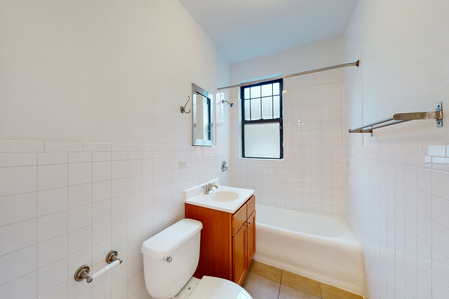 Woodlawn Court Image 10