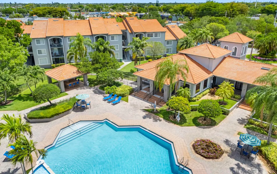 Sunset Gardens Image 1