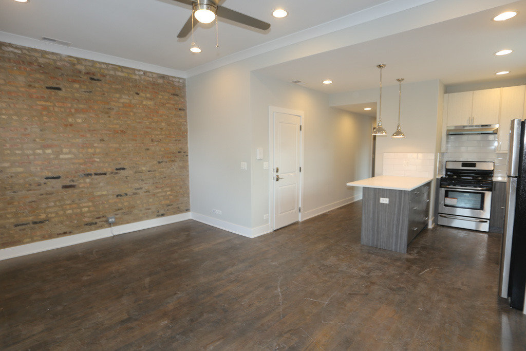 3915-21 N. Janssen Image 15