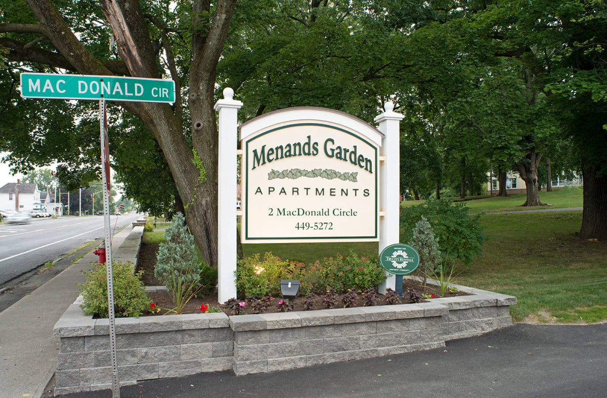 Menands Garden Apartments Image 3