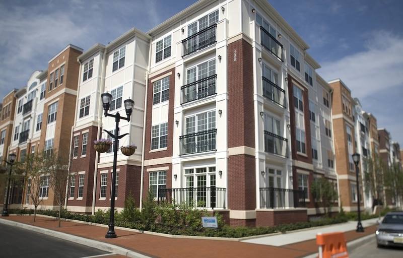 Harbor Pointe Image 1