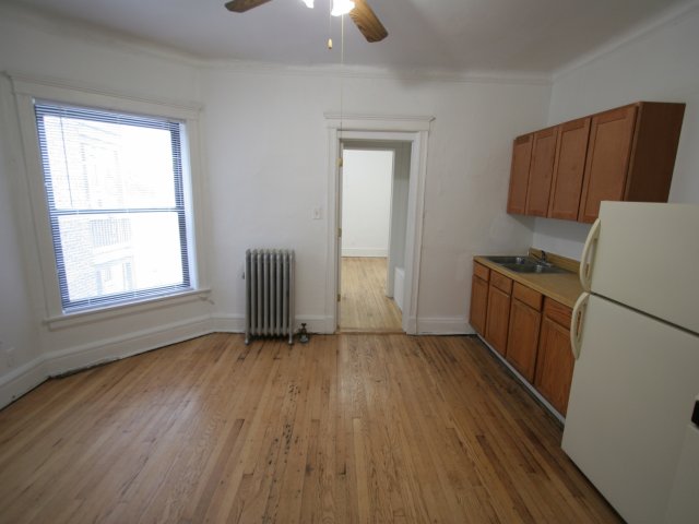 1515-1521 E 54th Street Image 9