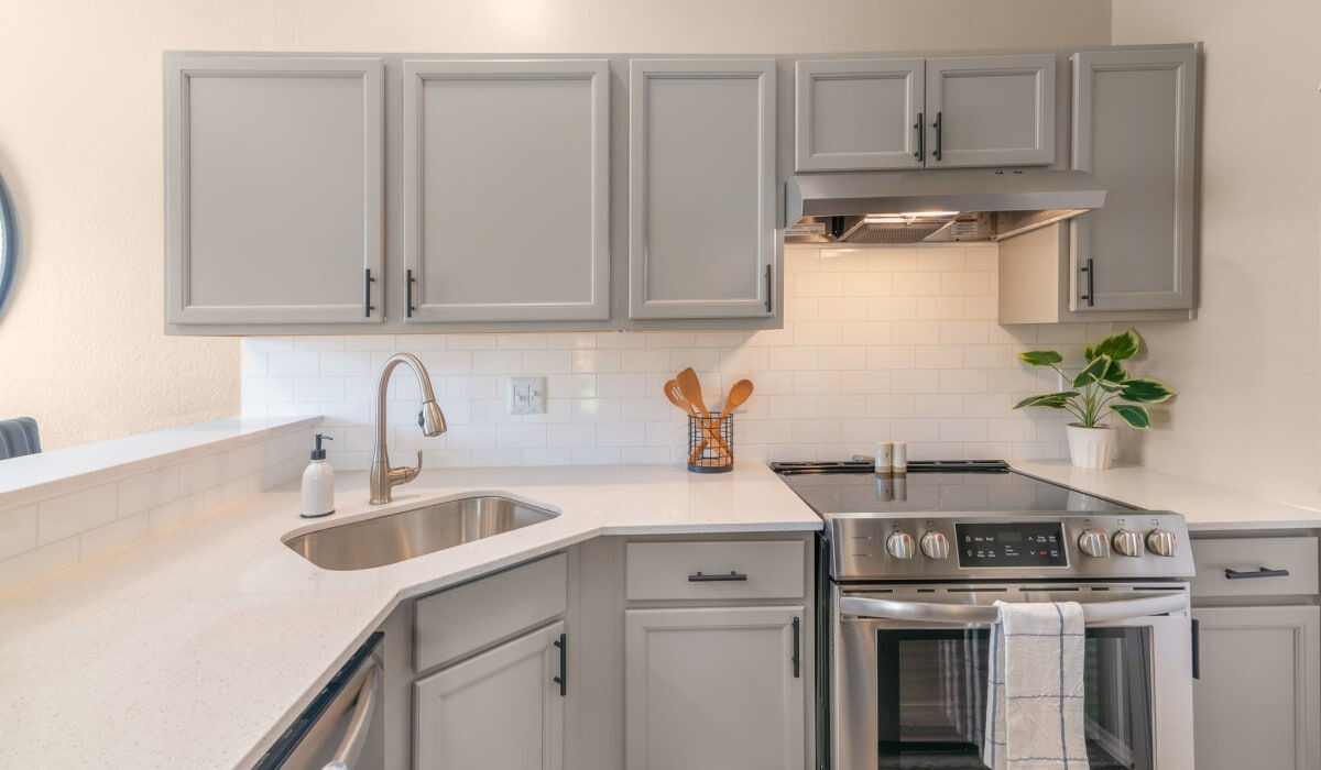 Knowlton Apartment Homes Image 4